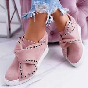 💗💟 Baby Pink Bow Sneakers 👟💜